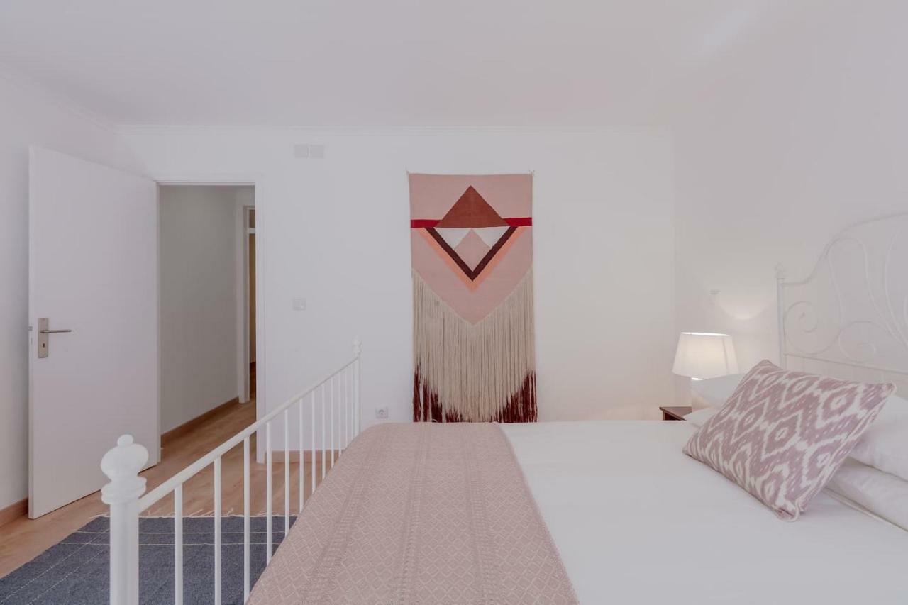 Bright & Spacious With Orange Tree Patio, By Timecooler Lissabon Buitenkant foto