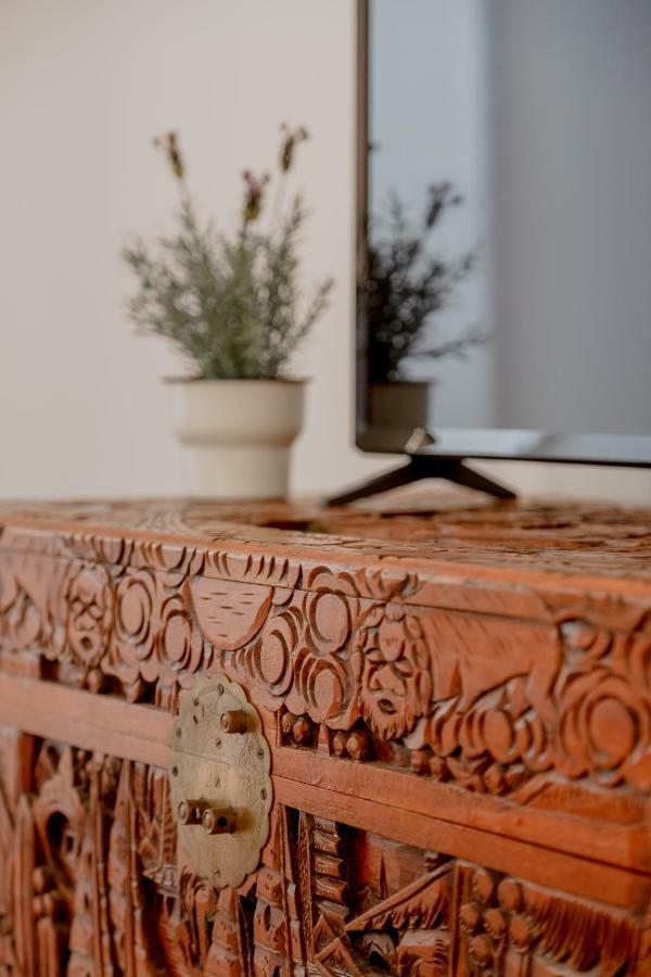 Bright & Spacious With Orange Tree Patio, By Timecooler Lissabon Buitenkant foto